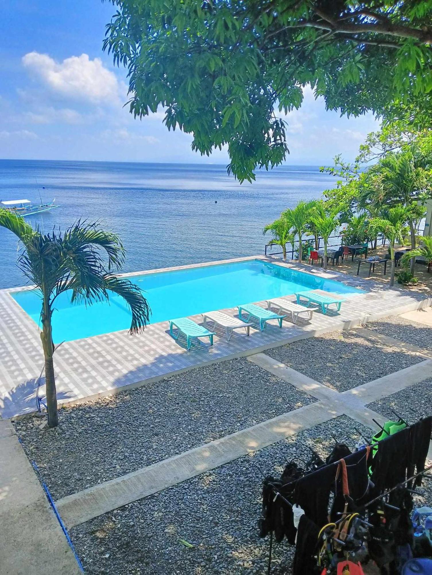 Bentrina Diving Resort Mabini  Extérieur photo