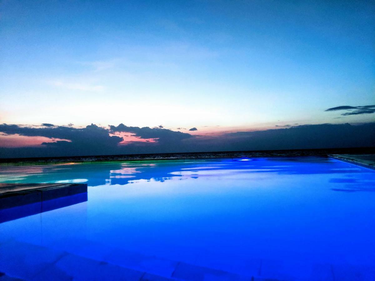 Bentrina Diving Resort Mabini  Extérieur photo